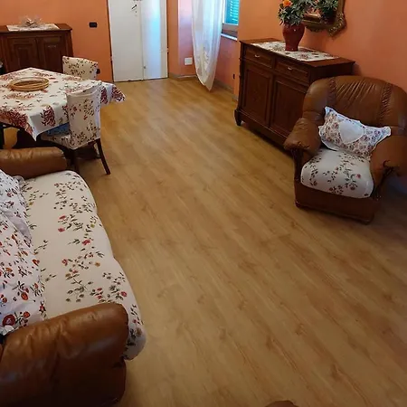 Apartment Giallo