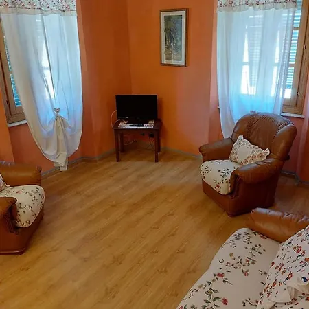 Apartament Giallo