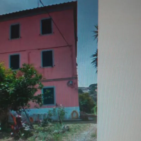 Apartment Giallo *