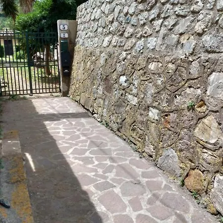 Giallo Apartment